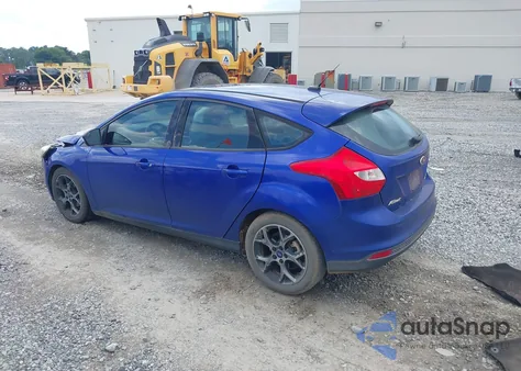 2014 Ford Focus Se z USA, uszkodzony, nr VIN 1FADP3K27EL455260